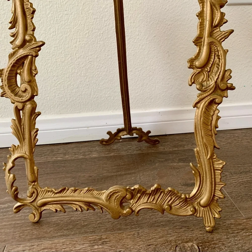 Vintage Iron Art Free Stand Pictured Frame
